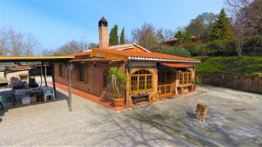 Casa di campagna singola