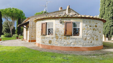 Casale in pietra a pochi km dal mare