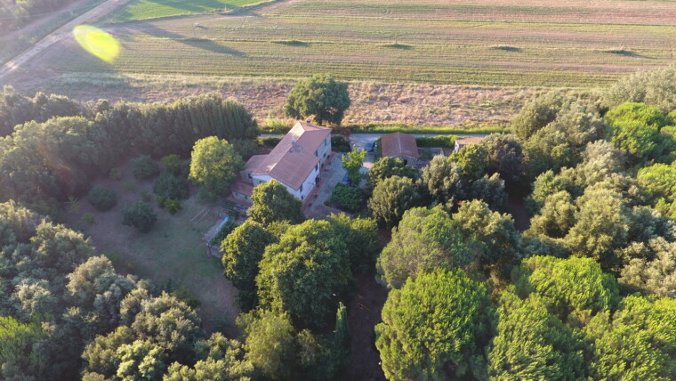 Casale a 15 km. dal mare